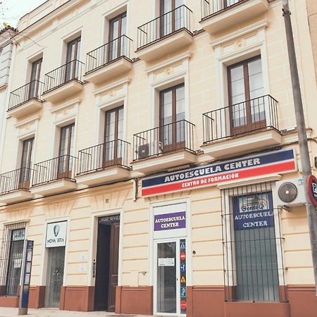 Apartamentos Puerta Sevilla Jerez de la Frontera Kültér fotó